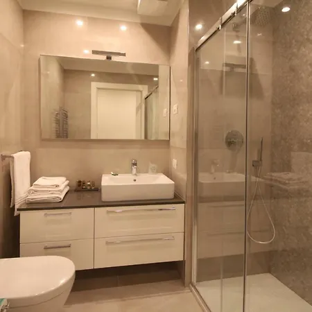 Ideale And Hotel apartamentowy Alassio